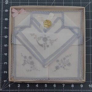 Vintage Elegant White French Lace Handkerchief Trio
